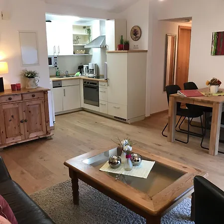 Holiday home Kraehenberg