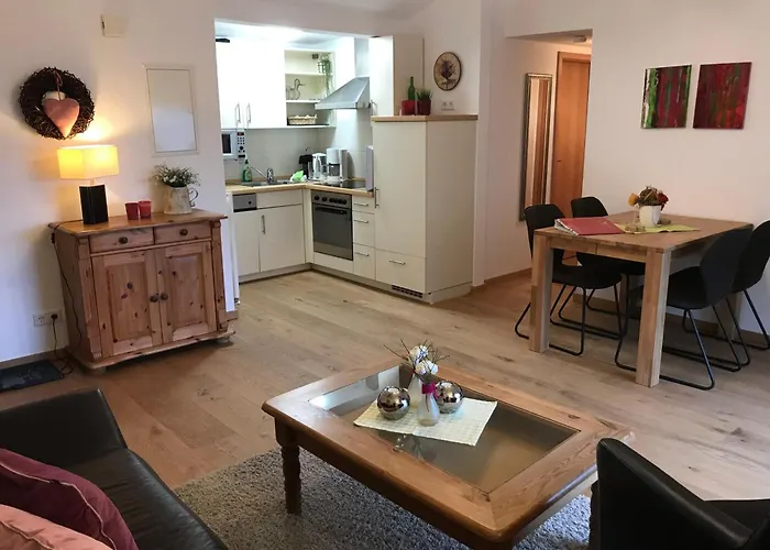 度假居 Kraehenberg